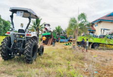 Dukung Kesejahteraan Petani, Pemkab Mukomuko Siap Salurkan 12 Traktor Bantuan untuk Kelompok Tani