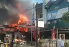 Rumah Panggung dan Toko Manisan di Pasar Purwodadi Terbakar